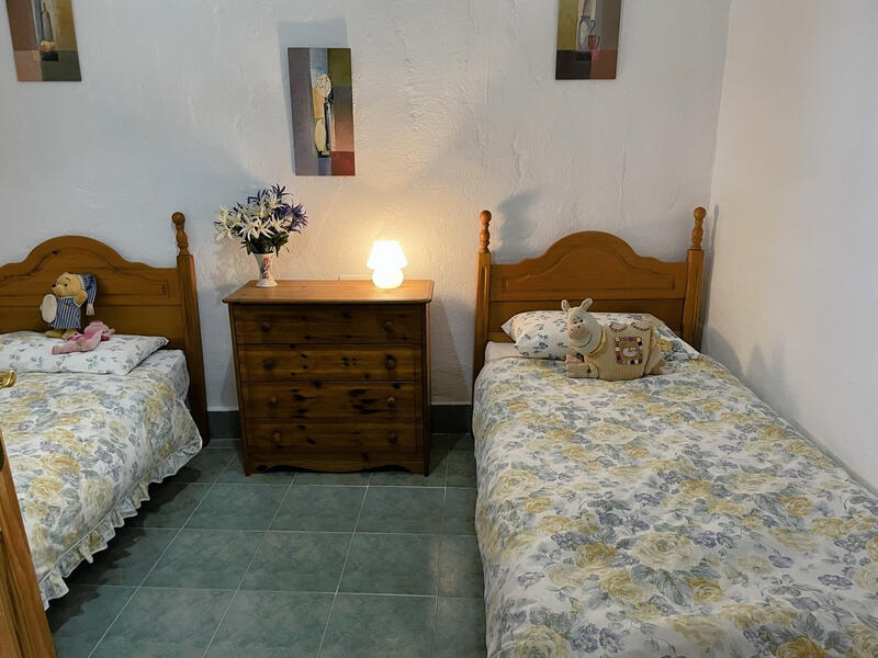 4 Schlafzimmer Landhaus zu verkaufen