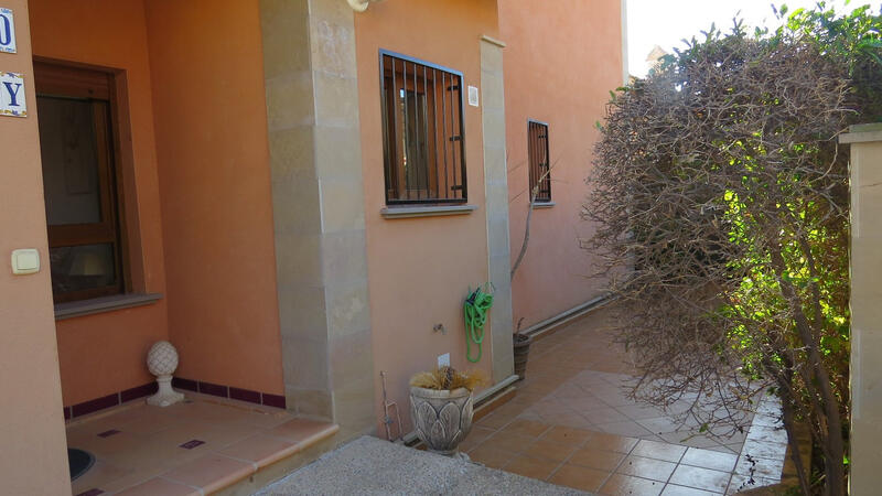 4 Cuarto Villa en venta