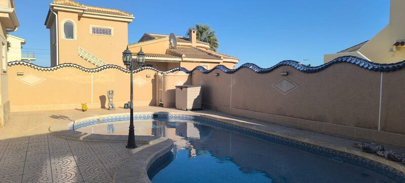 Villa for sale in Rojales, Alicante