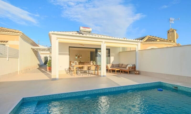 Villa til salg i Torrevieja, Alicante