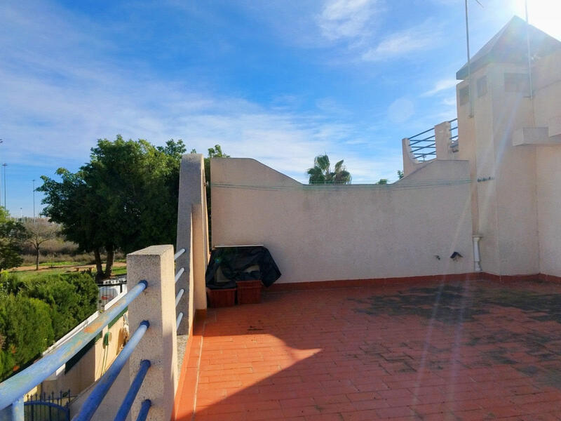 2 Cuarto Adosado en venta