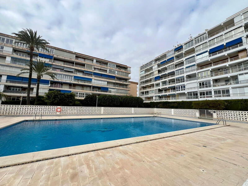 Apartamento en venta en Torrevieja, Alicante