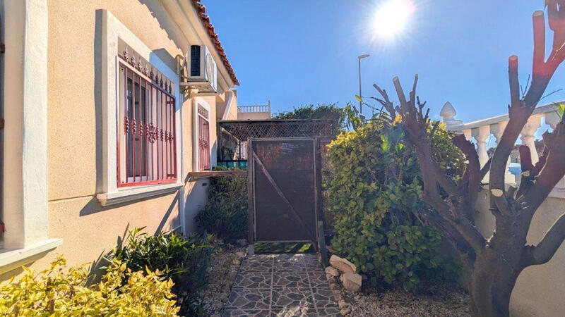 3 Cuarto Villa en venta