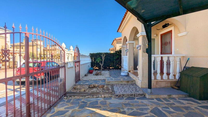 3 Cuarto Villa en venta