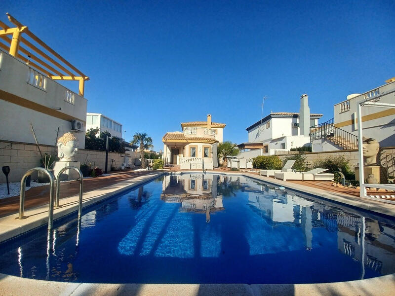 Villa til salgs i Sucina, Murcia