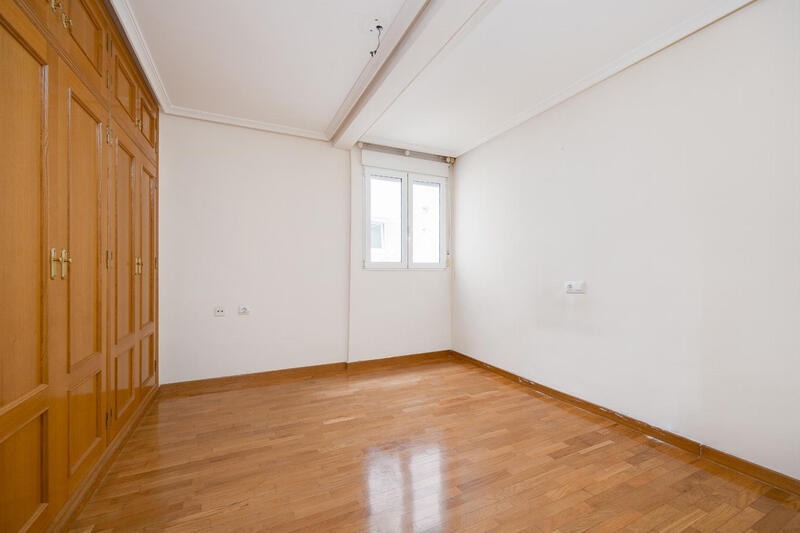 3 Schlafzimmer Appartement zu verkaufen