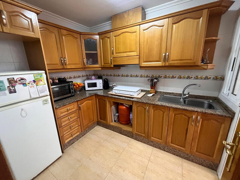 3 bedroom Apartment for sale