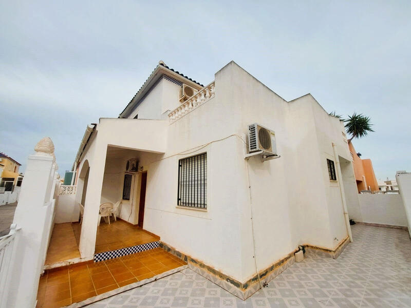 3 Cuarto Villa en venta