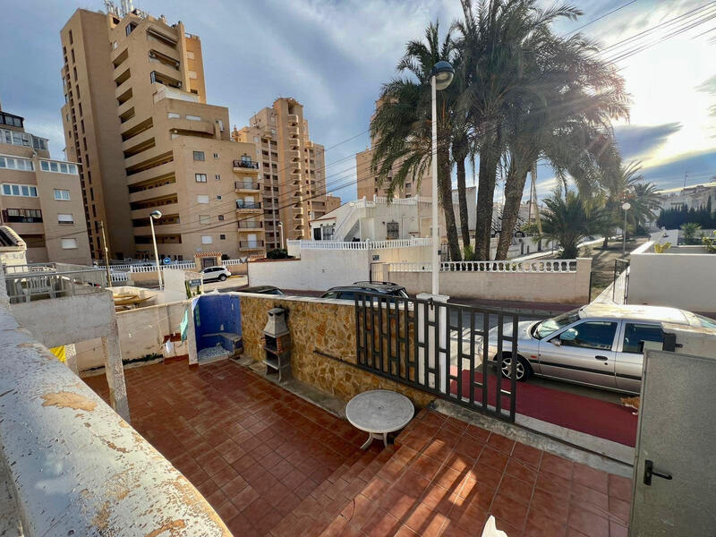 Villa à vendre dans Torrevieja, Alicante