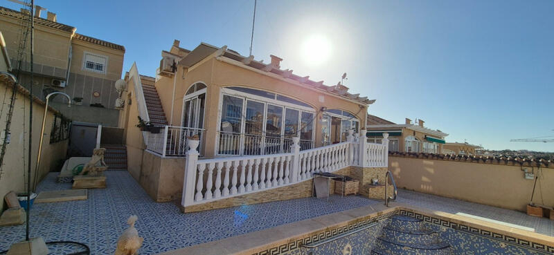 Villa Te koop in Orihuela, Alicante