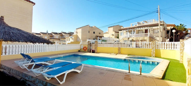 Villa à vendre dans San Miguel de Salinas, Alicante