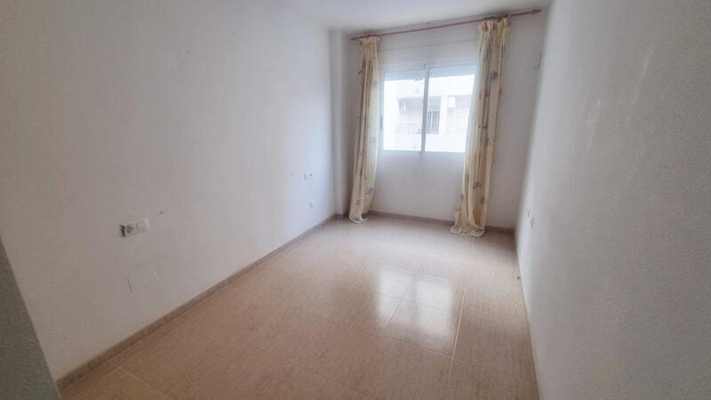 2 slaapkamer Appartement Te koop