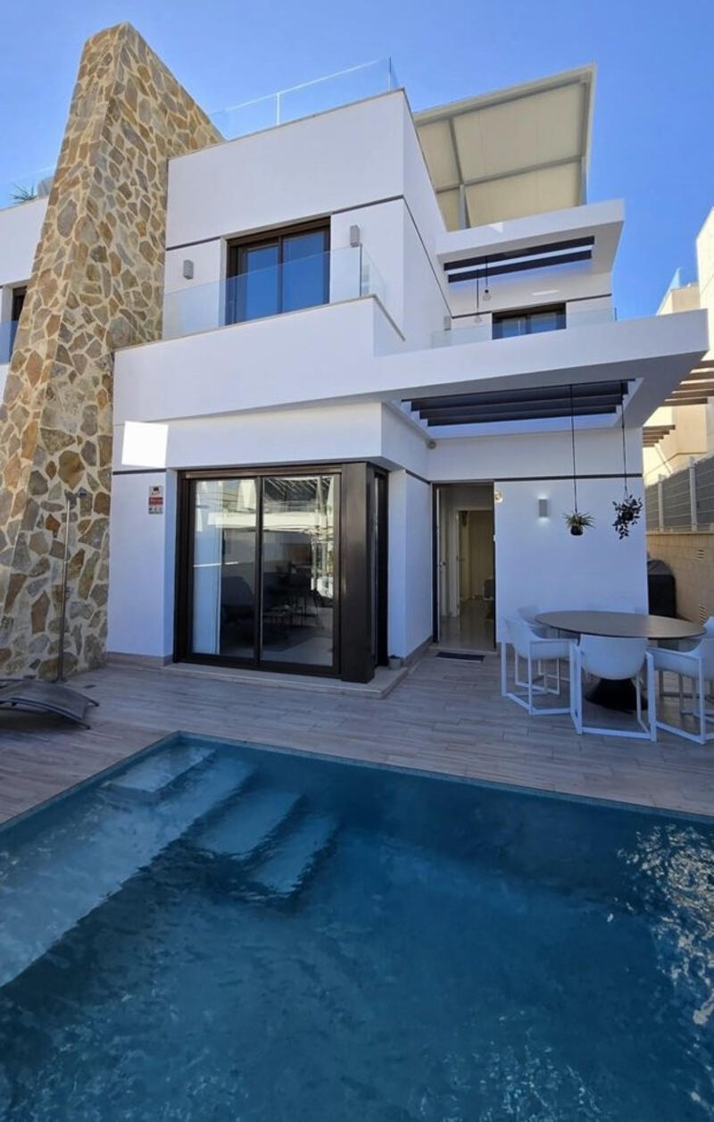 Villa à vendre dans Villamartin, Alicante