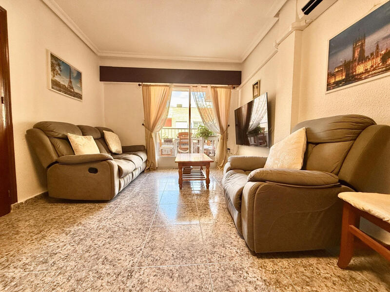 3 bedroom Apartment for sale