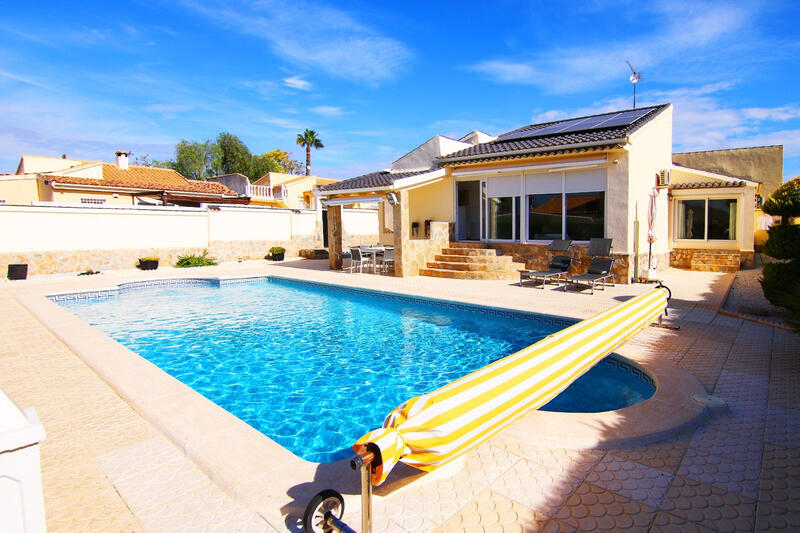 Villa for sale in Orihuela Costa, Alicante