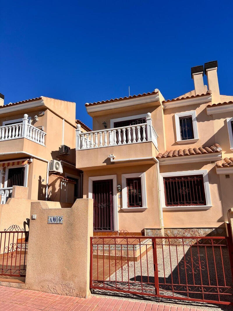 Townhouse for sale in San Miguel de Salinas, Alicante