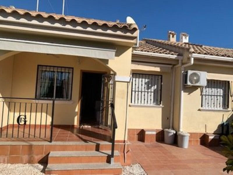 Villa for sale in Guardamar del Segura, Alicante