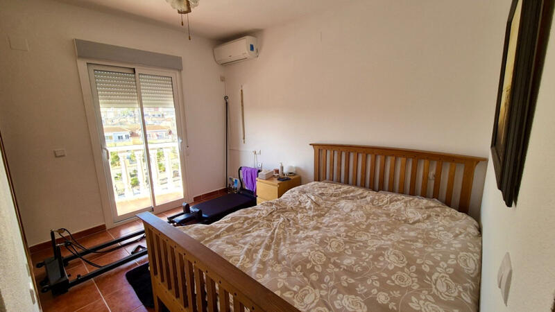 2 Cuarto Villa en venta