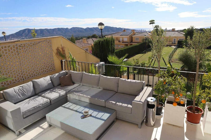 Villa à vendre dans La Nucia, Alicante