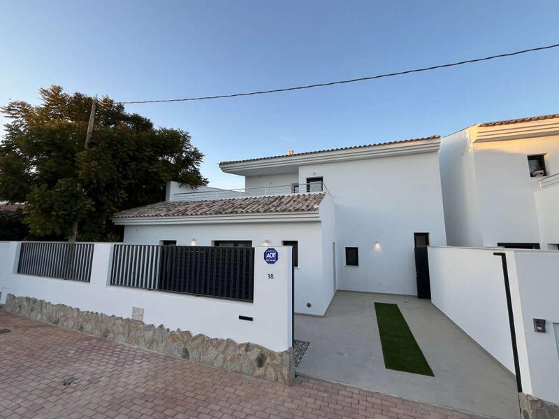 3 bedroom Villa for sale