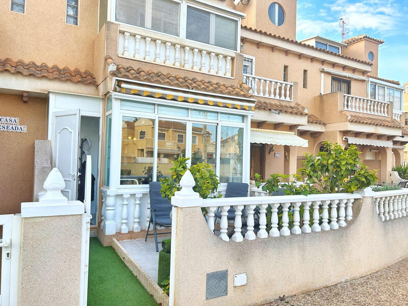 дуплекс продается в Torrevieja, Alicante