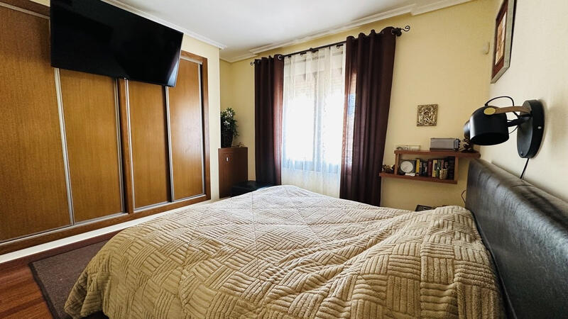 4 Schlafzimmer Villa zu verkaufen