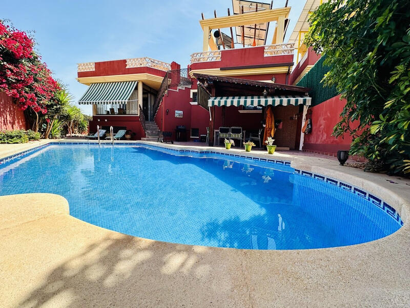 Villa for sale in Ciudad Quesada, Alicante