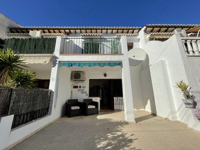 Stadthaus zu verkaufen in Los Balcones, Alicante