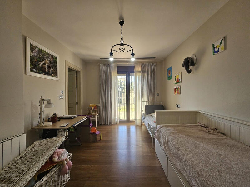 5 Schlafzimmer Villa zu verkaufen