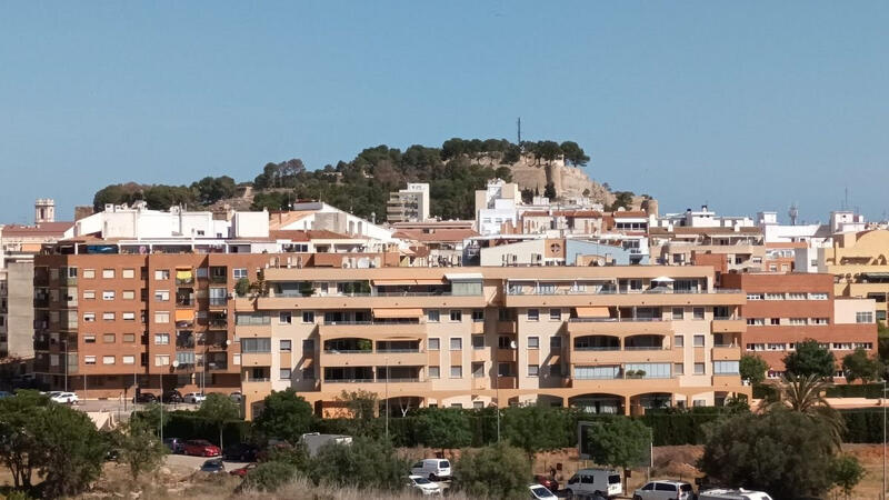 квартира продается в Denia, Alicante