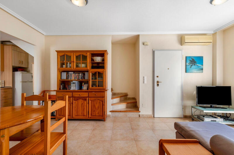 2 Cuarto Villa en venta