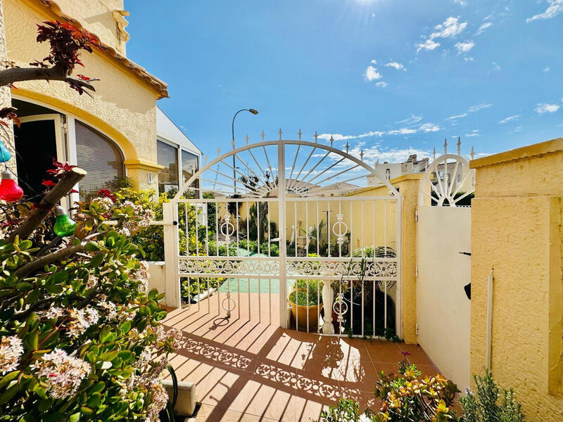 Villa à vendre dans Orihuela Costa, Alicante