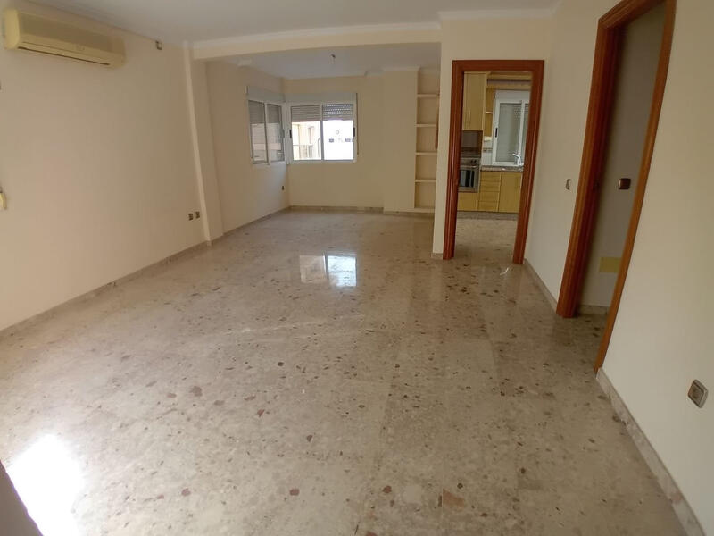 3 slaapkamer Appartement Te koop