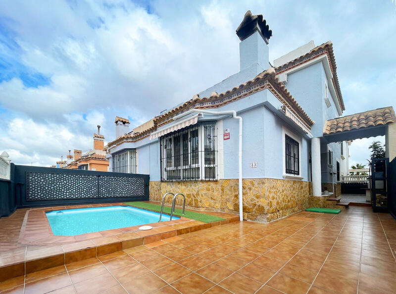 Maison de Ville à vendre dans Orihuela Costa, Alicante