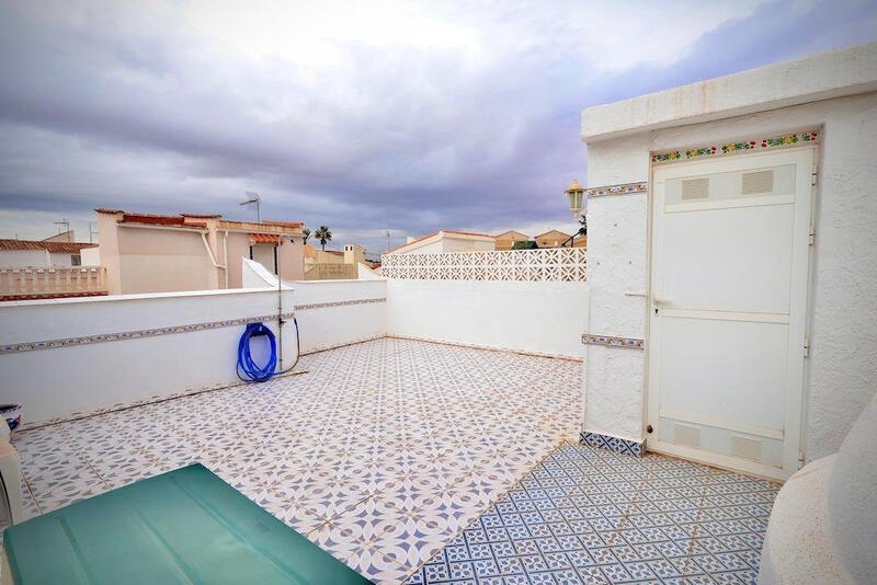 2 Cuarto Villa en venta