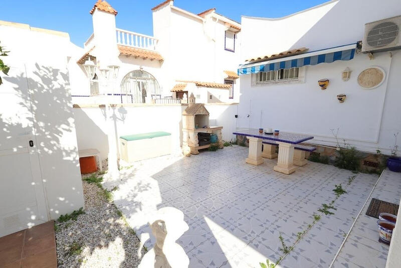 2 Cuarto Villa en venta