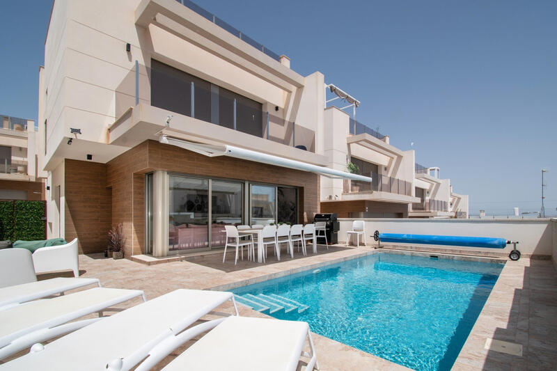 Villa till salu i Orihuela Costa, Alicante