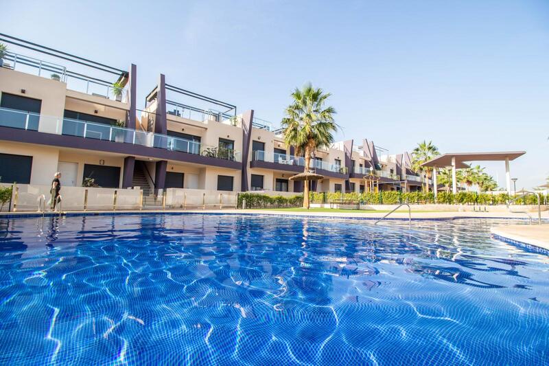 Apartamento en venta en Mil Palmeras, Alicante