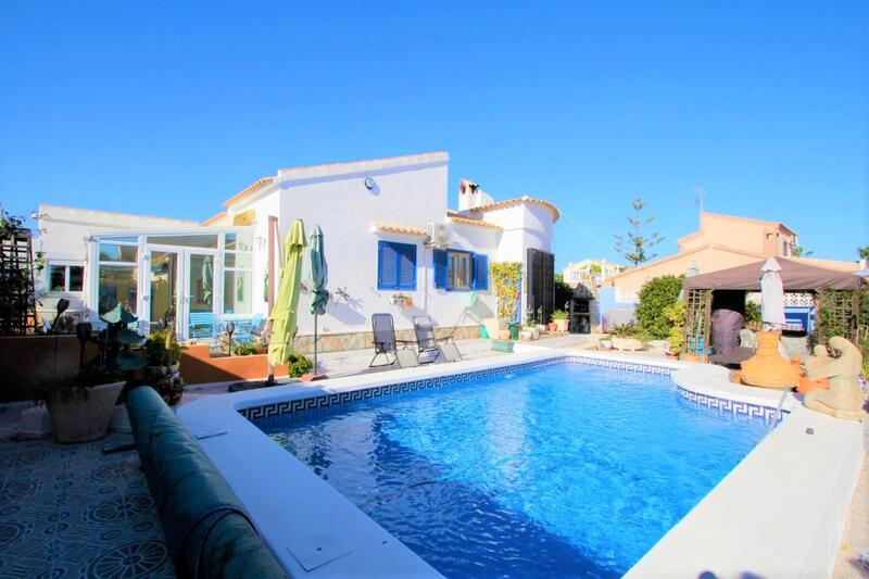 Villa zu verkaufen in La Florida, Alicante