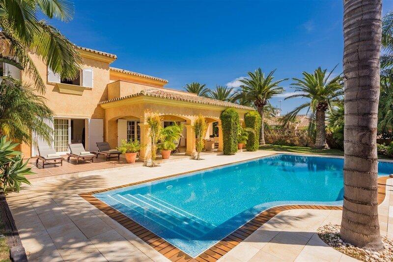 Villa til salg i Carib Playa, Málaga