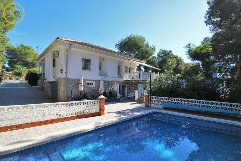 4 Cuarto Villa en venta en Pinar de Campoverde, Alicante