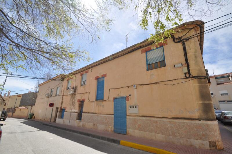 городская тюрьма продается в Algueña, Alicante