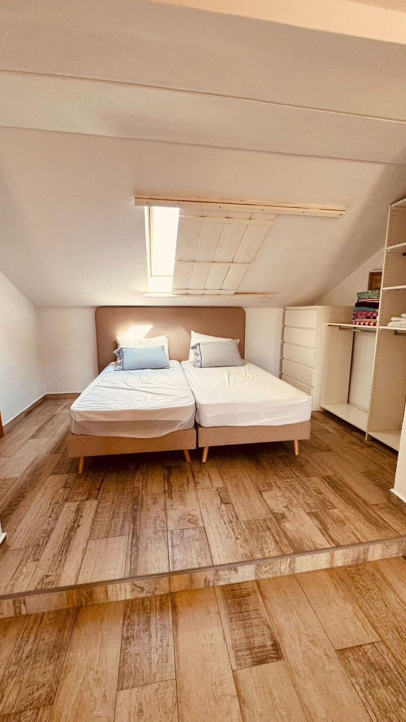 4 Schlafzimmer Stadthaus zu verkaufen