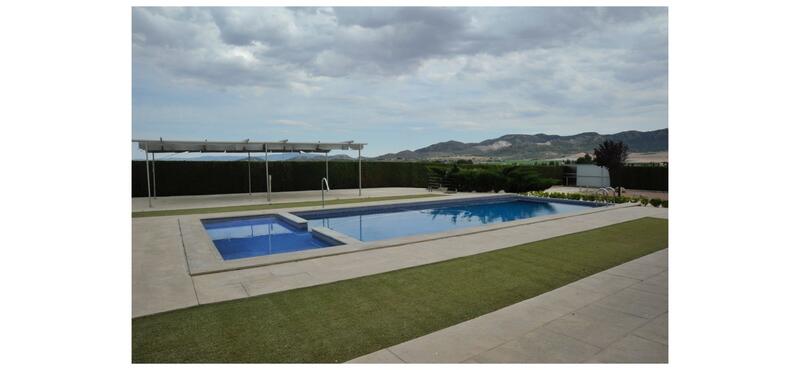 Villa for sale in Yecla, Murcia