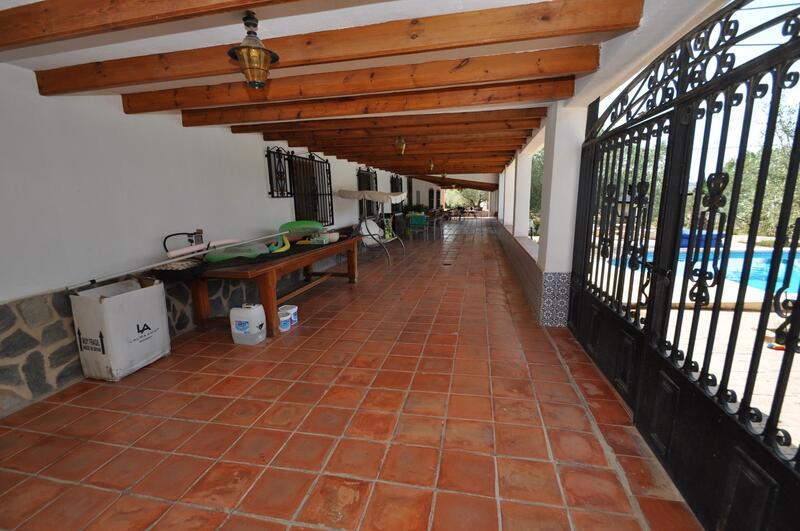 6 Cuarto Villa en venta