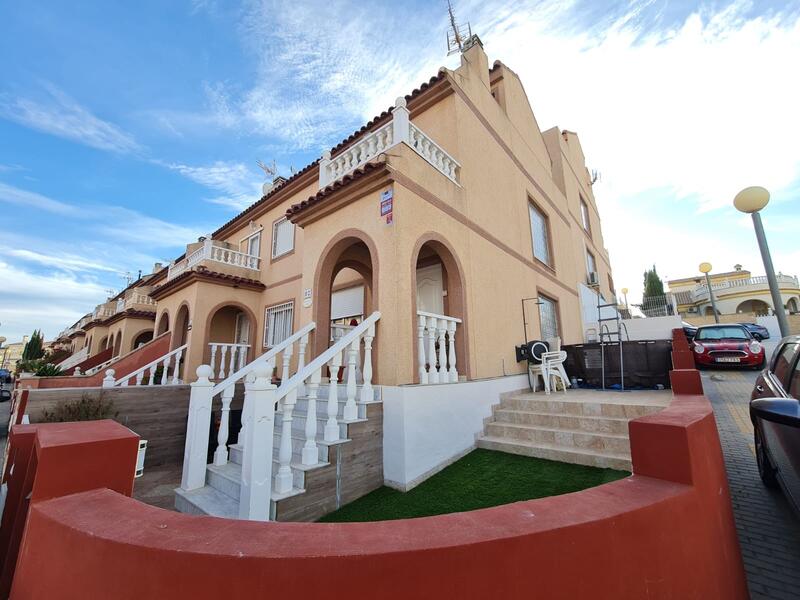 Townhouse for sale in Monforte del Cid, Alicante