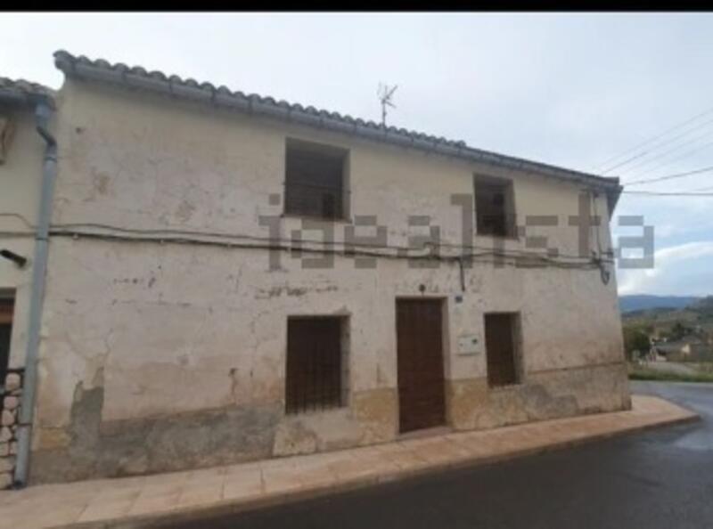 Maison de Ville à vendre dans Culebron, Alicante