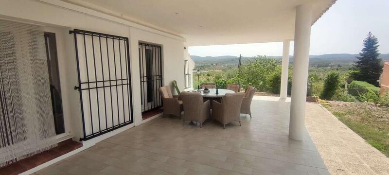 9 Cuarto Casa de Campo en venta