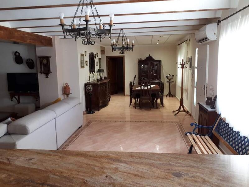 10 Cuarto Villa en venta