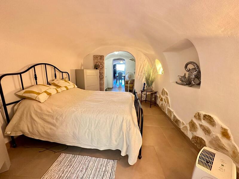 3 bedroom Cave House for sale